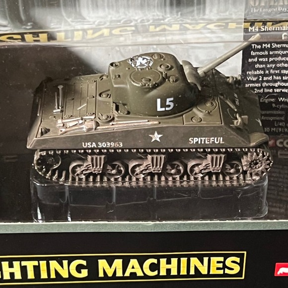 Corgi Fighting Machines Die Cast M4 Sherman Tank CS90075 - Picture 4 of 10